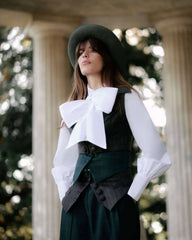 قميص بفيونكة مزدوجة